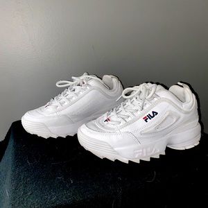 NEVER WORN FILA SNEAKERS!